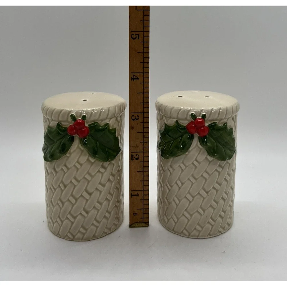 Vintage Otagiri Salt and Pepper‎ Shakers Christmas Holly and Berry Basket Weave